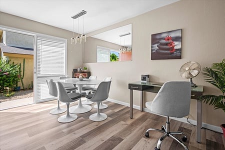 Furnished Finder property 700384_1 photo 12