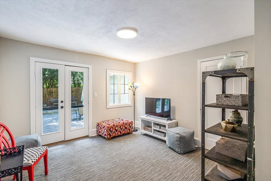Furnished Finder property 700387_1 photo 18