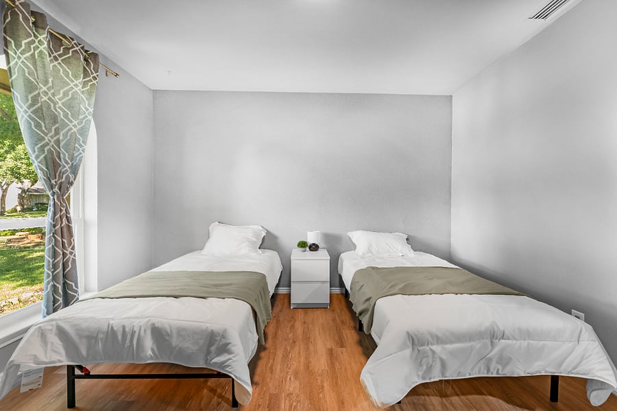 Furnished Finder property 700391_1 photo 9
