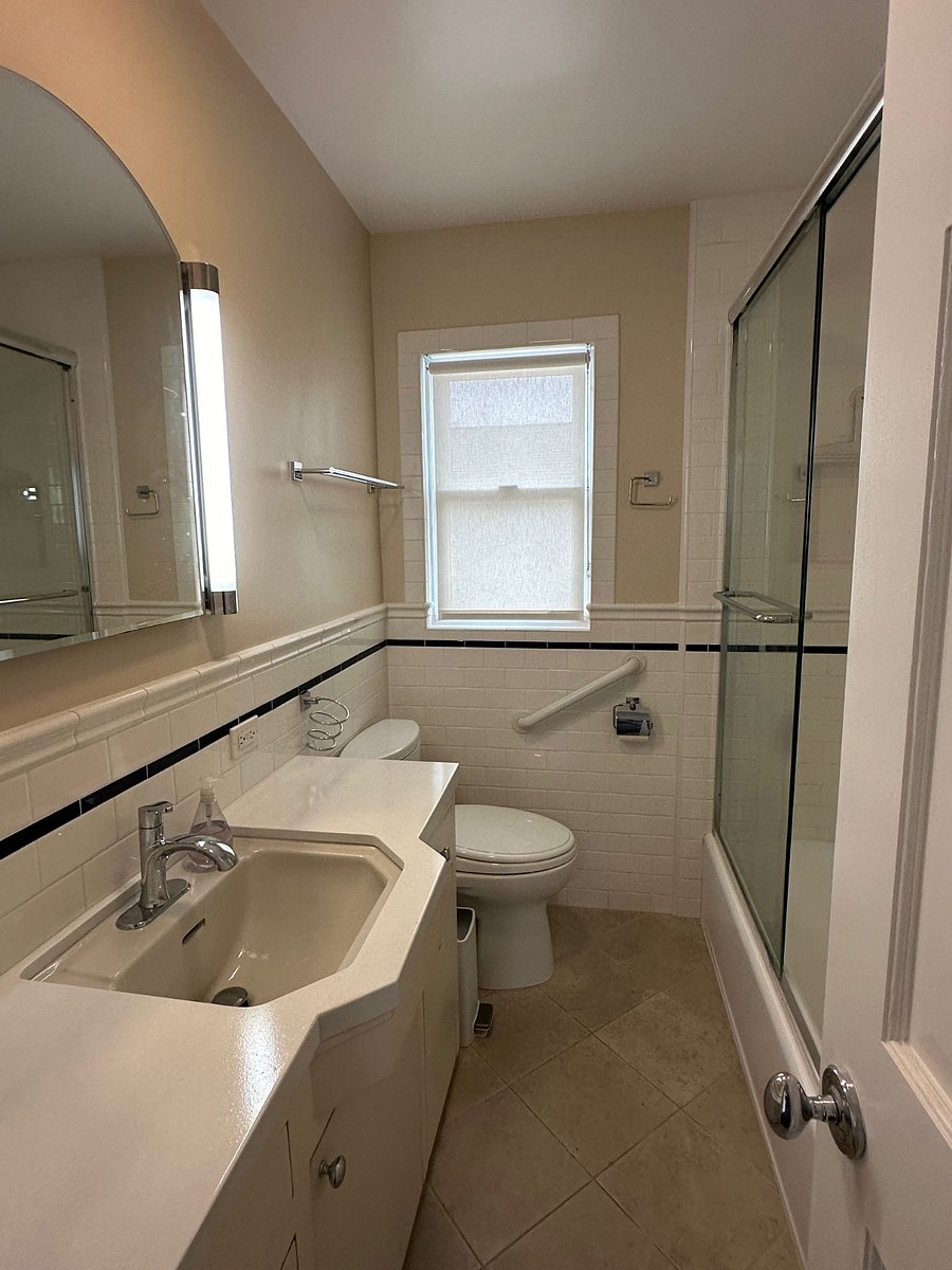 Furnished Finder property 700454_1 photo 7