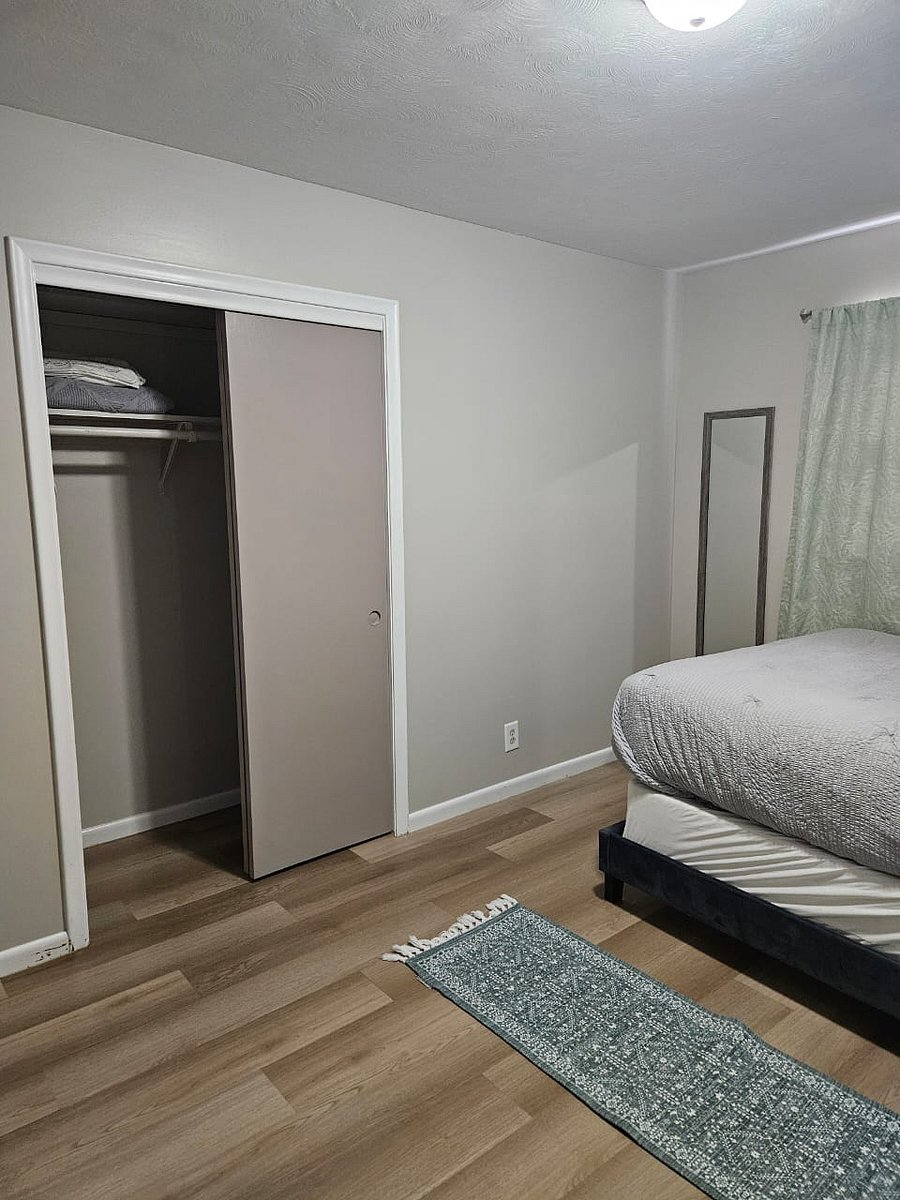 Furnished Finder property 700458_1 photo 23