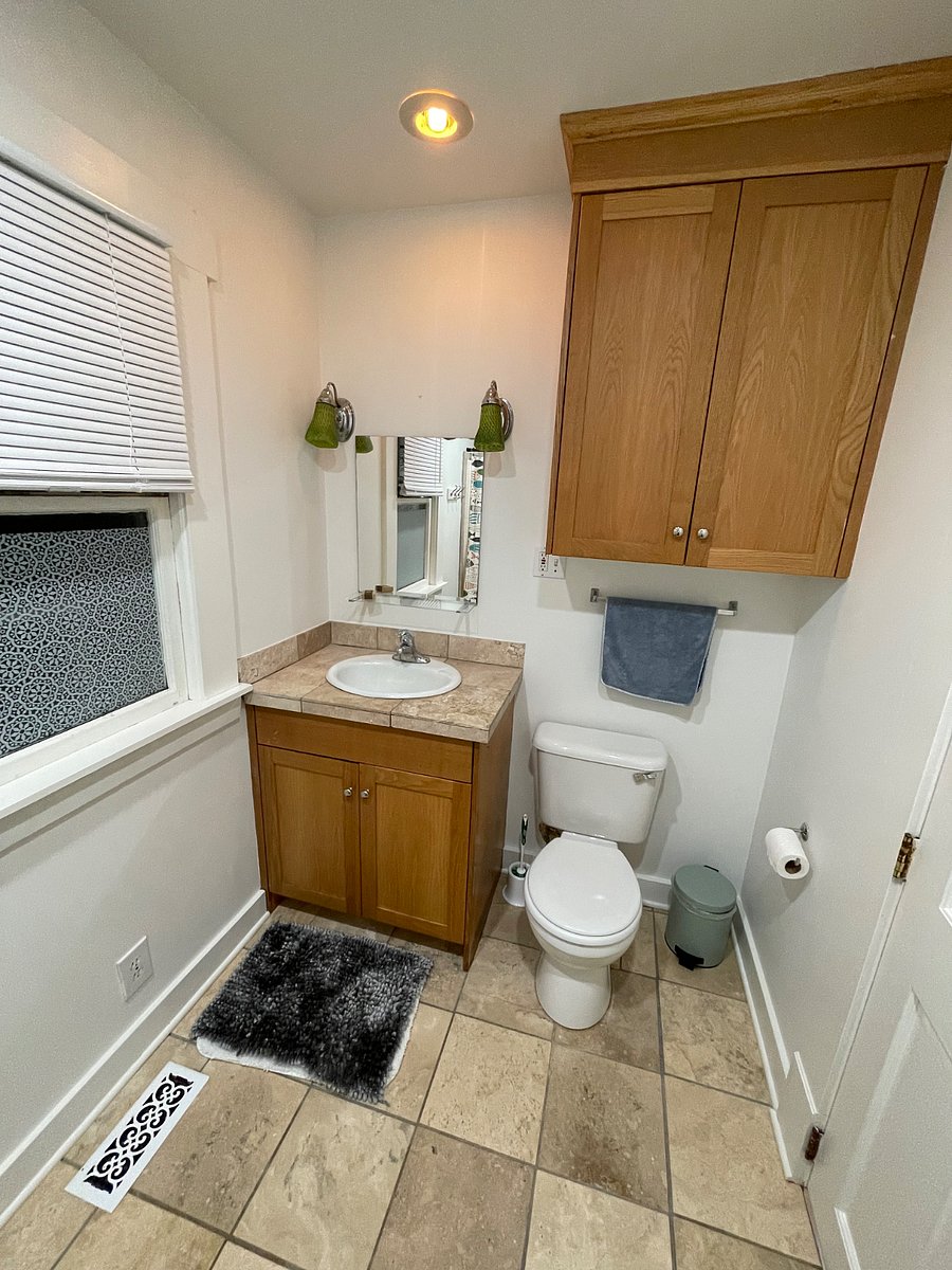 Furnished Finder property 700465_1 photo 17