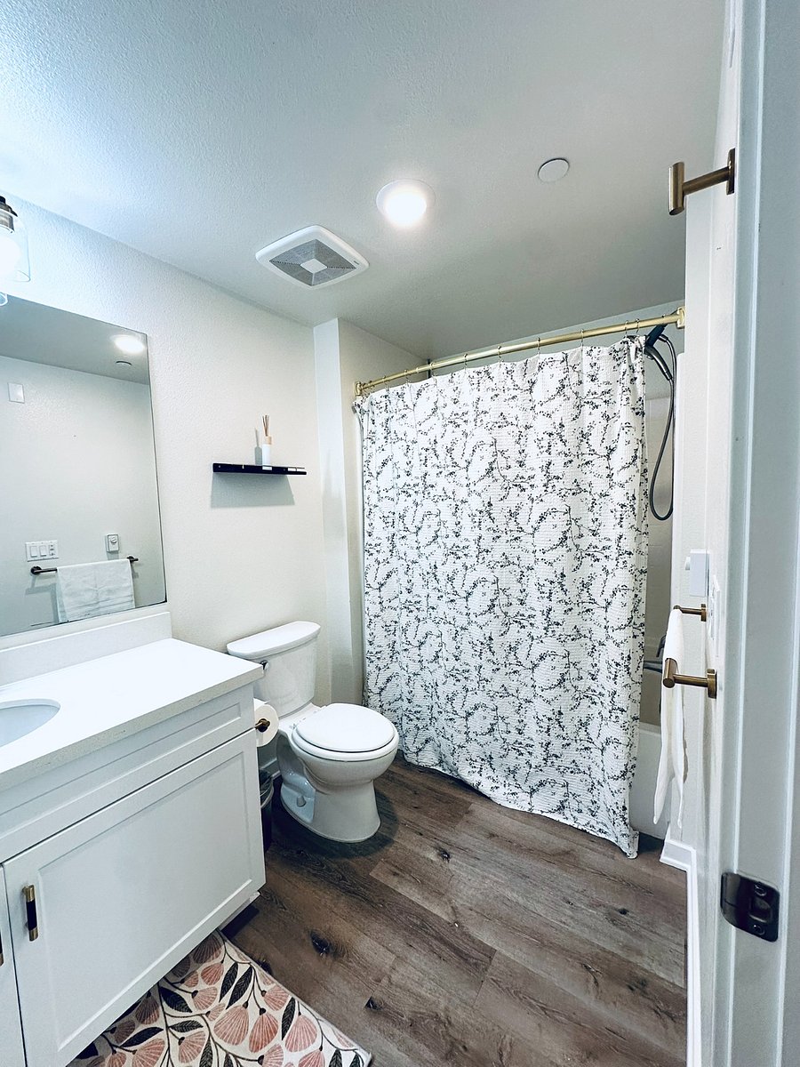 Furnished Finder property 700472_1 photo 9