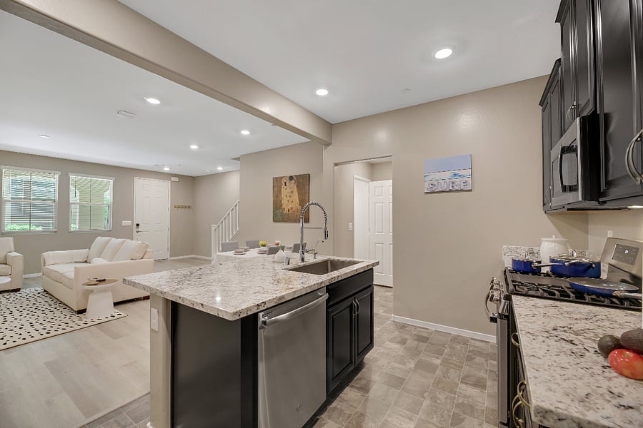 Furnished Finder property 700475_1 photo 27