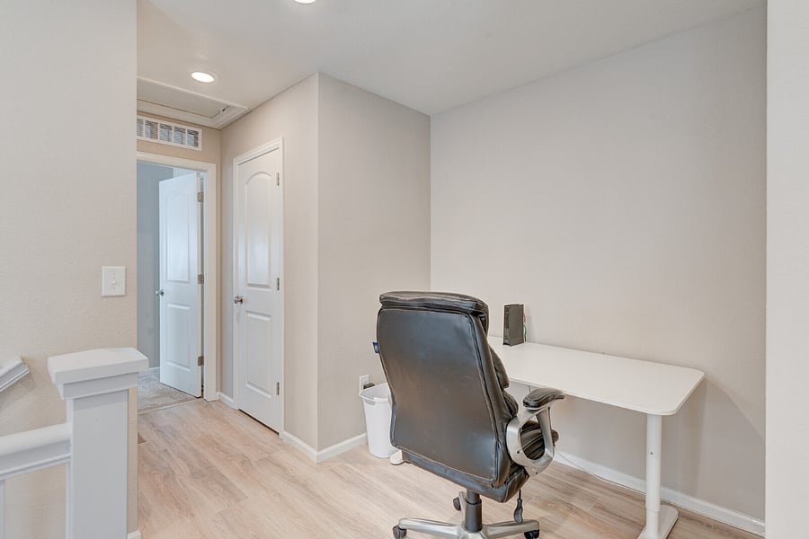 Furnished Finder property 700489_1 photo 16