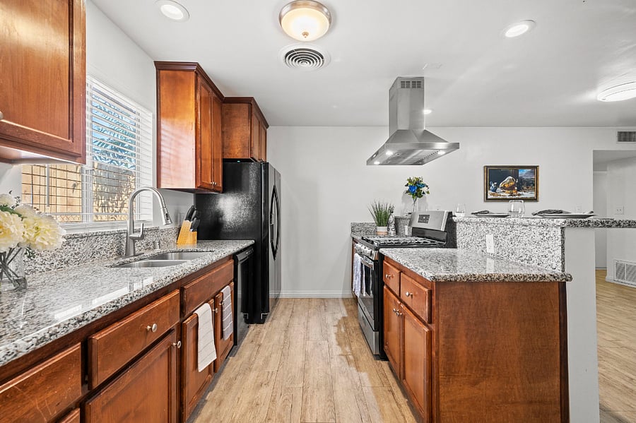 Furnished Finder property 700492_1 photo 13