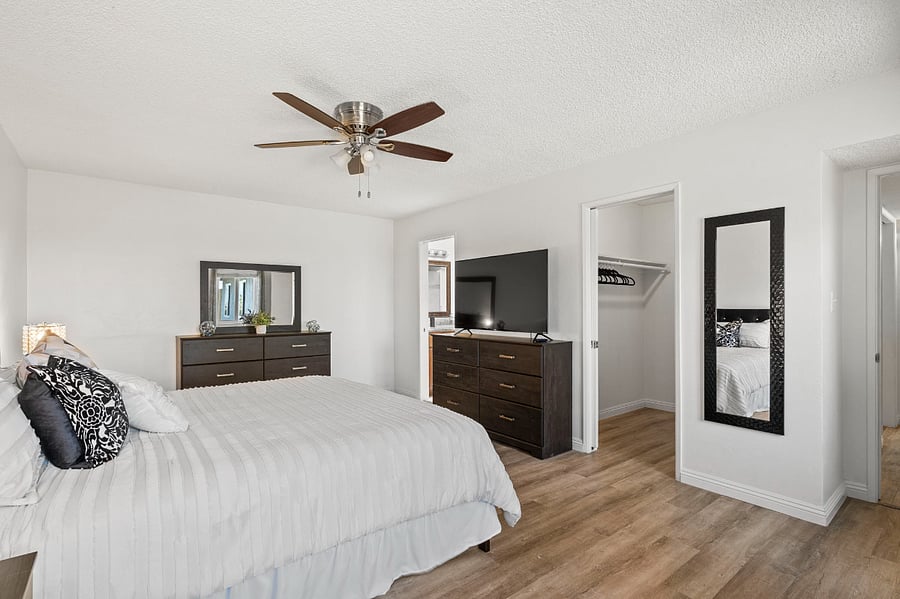 Furnished Finder property 700492_1 photo 31