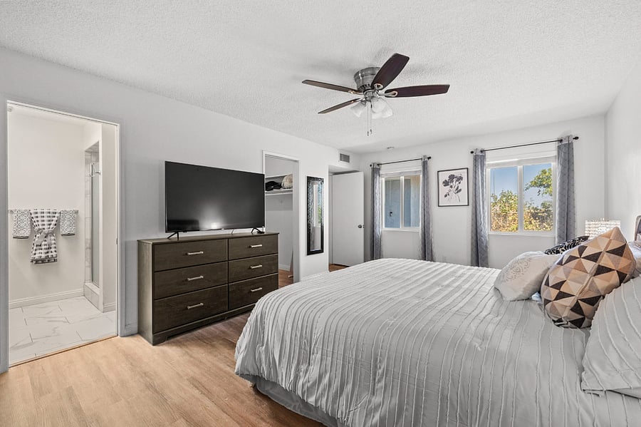 Furnished Finder property 700492_1 photo 34