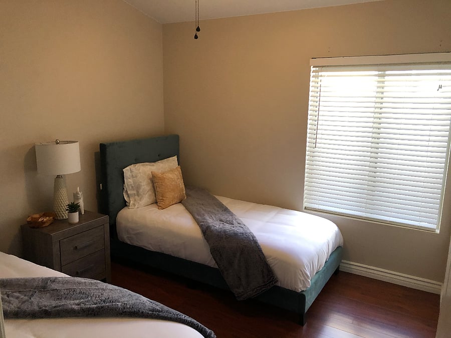 Furnished Finder property 700597_1 photo 10