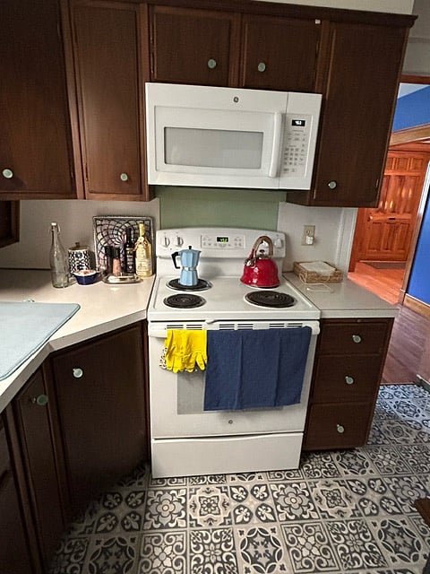 Furnished Finder property 700638_1 photo 21
