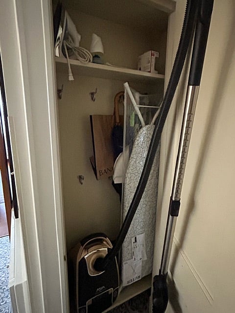 Furnished Finder property 700638_1 photo 24