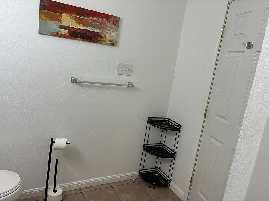 Furnished Finder property 700641_1 photo 14