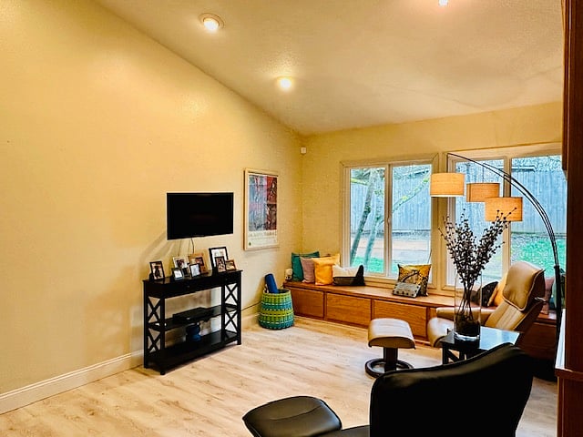 Furnished Finder property 700792_1 photo 7