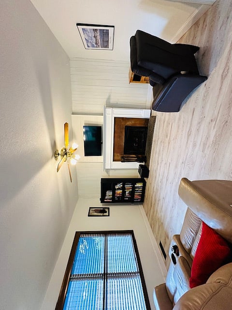 Furnished Finder property 700792_1 photo 9