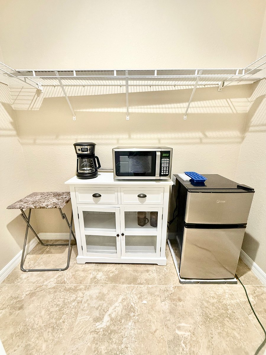 Furnished Finder property 700801_1 photo 9