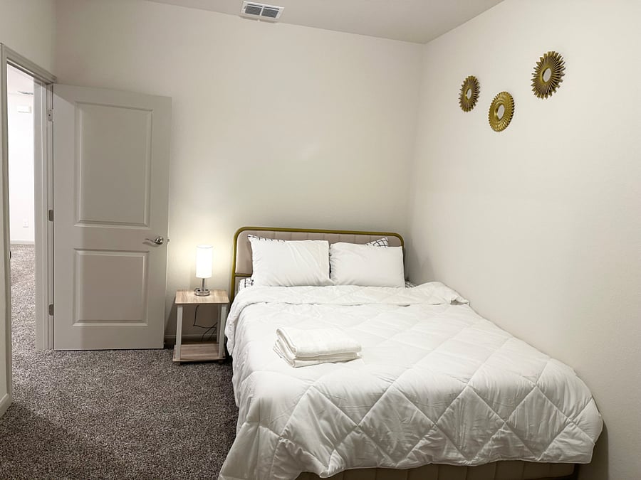 Furnished Finder property 700845_1 photo 10