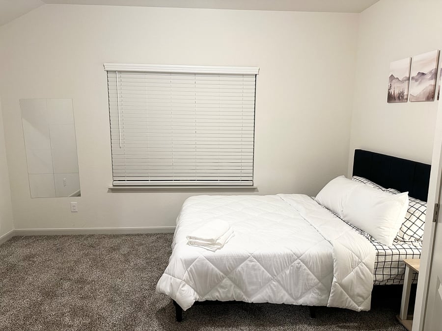 Furnished Finder property 700845_1 photo 15