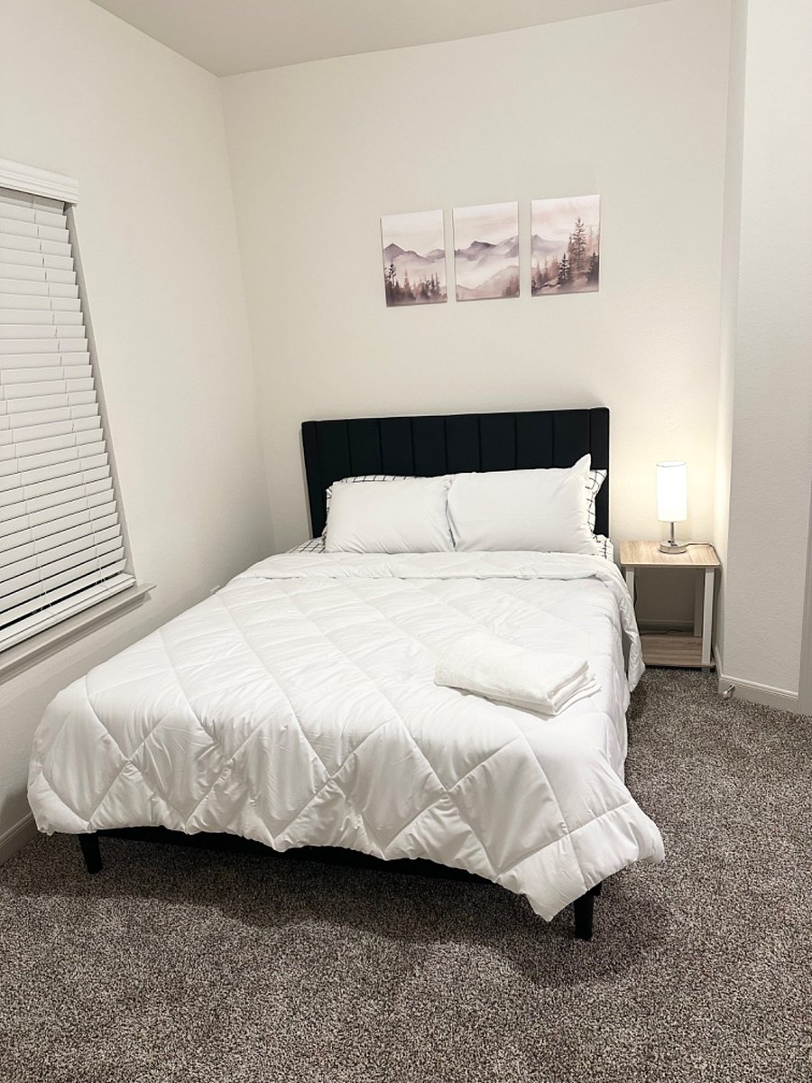 Furnished Finder property 700845_1 photo 17