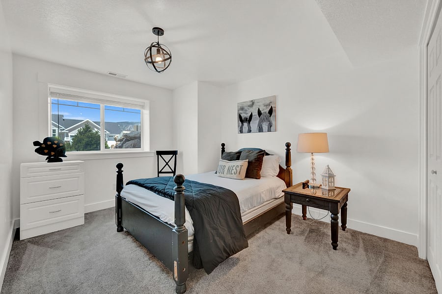 Furnished Finder property 700898_1 photo 16