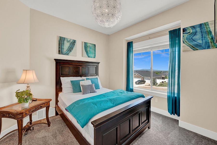 Furnished Finder property 700898_1 photo 12