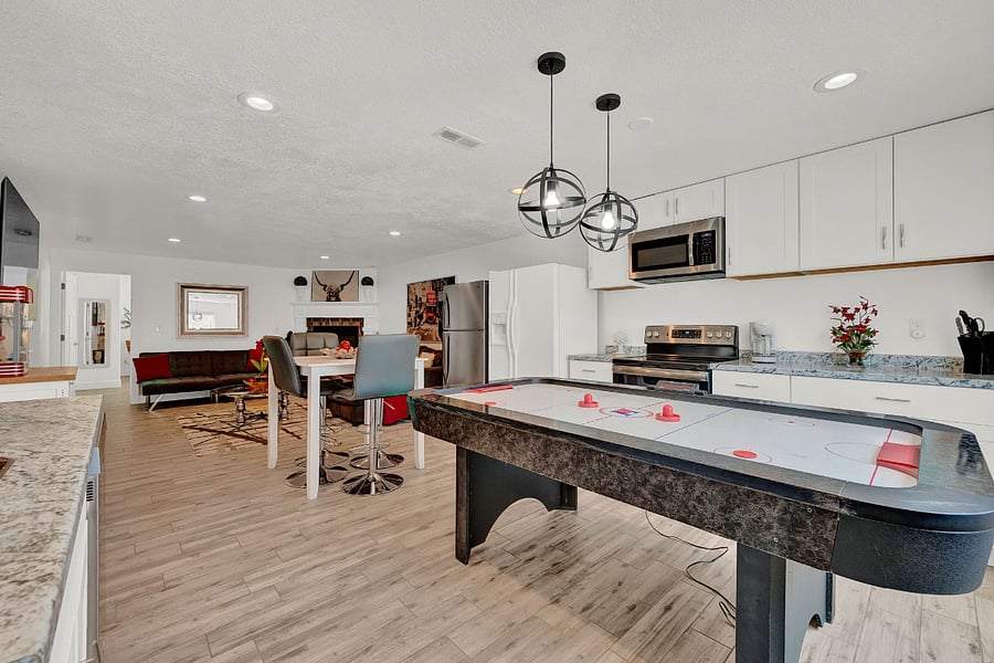 Furnished Finder property 700898_1 photo 8