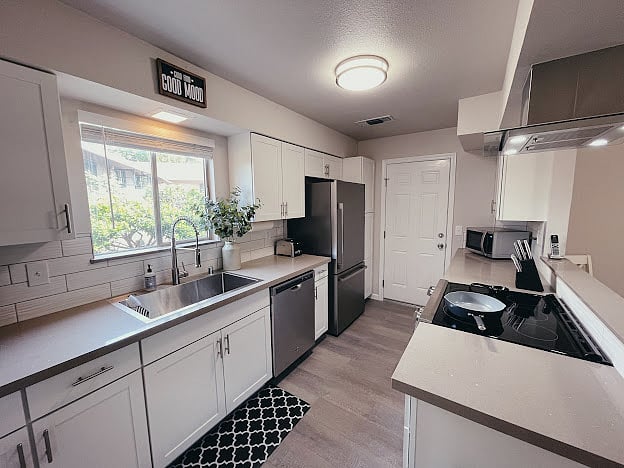 Furnished Finder property 700929_1 photo 4