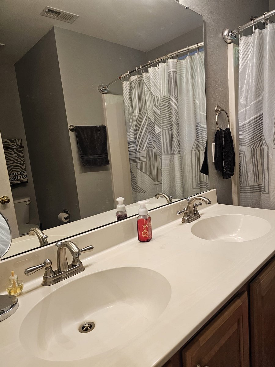 Furnished Finder property 700946_1 photo 6