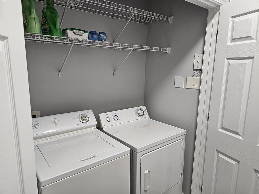 Furnished Finder property 700984_1 photo 7