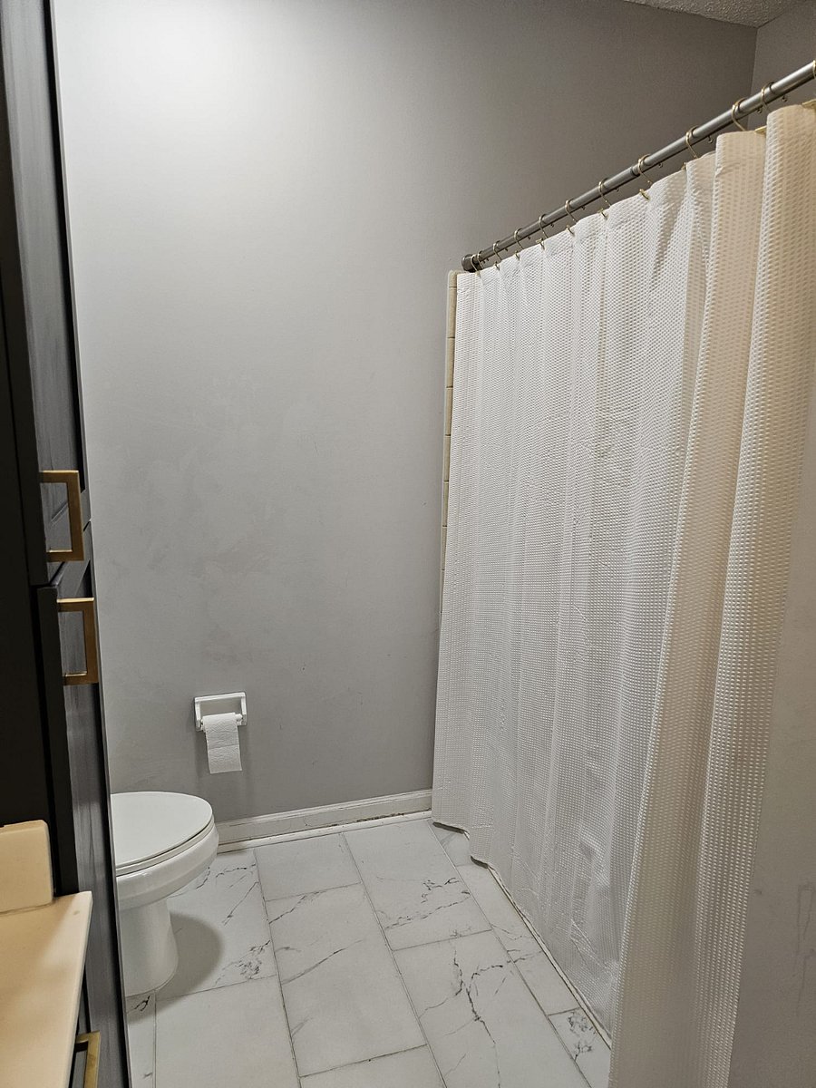 Furnished Finder property 700984_1 photo 3