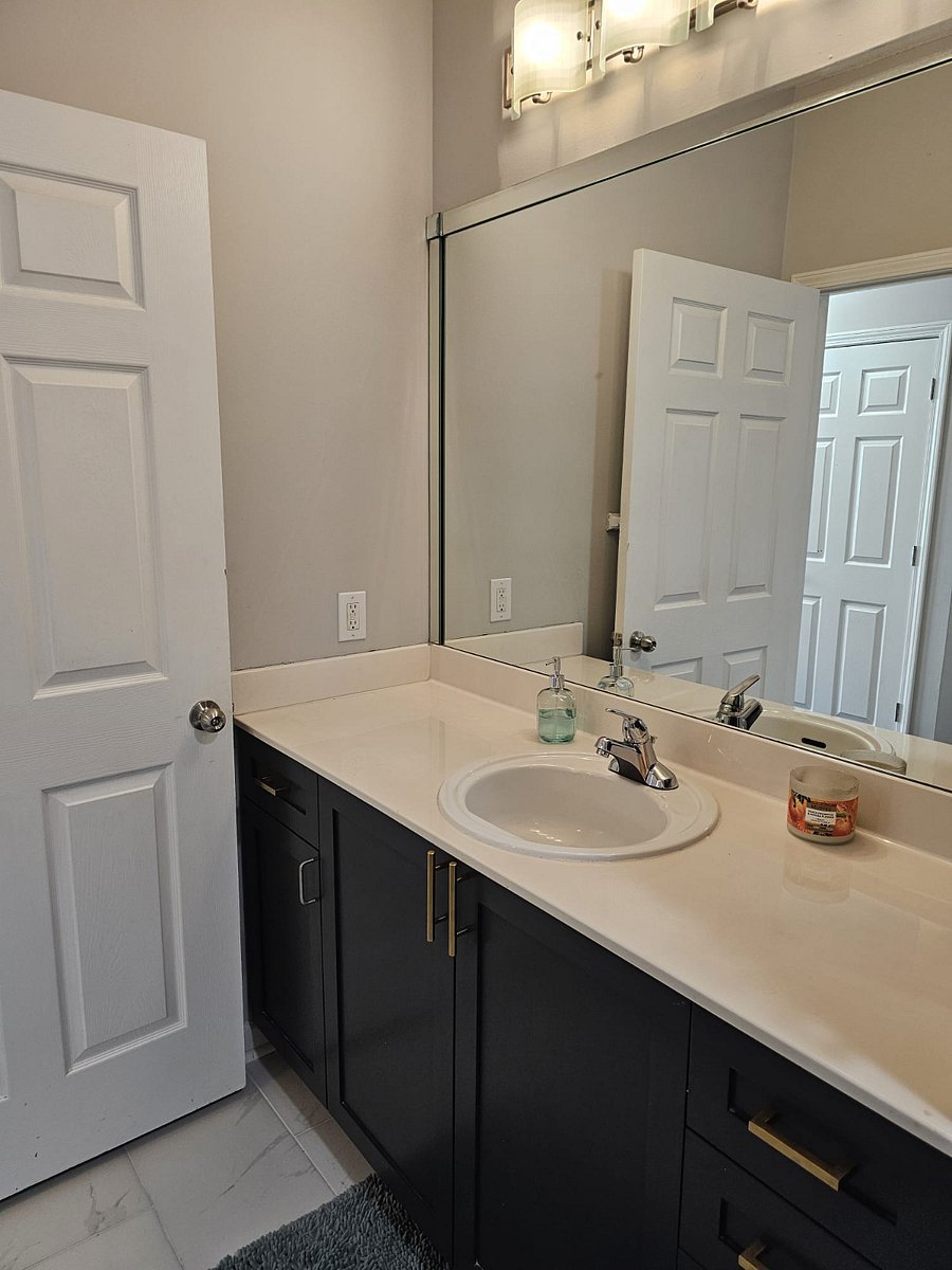 Furnished Finder property 700984_1 photo 6