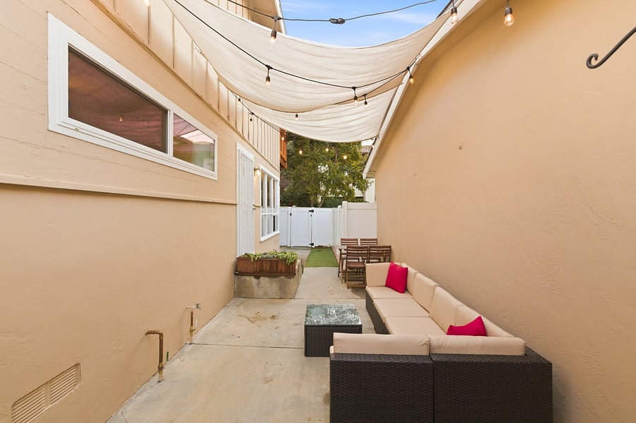 Furnished Finder property 700986_1 photo 28