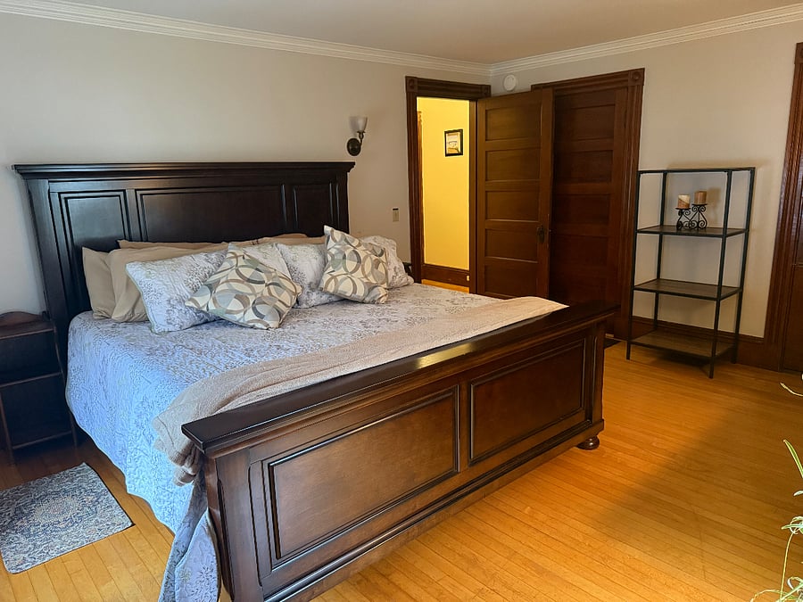 King size Sleep Number bed