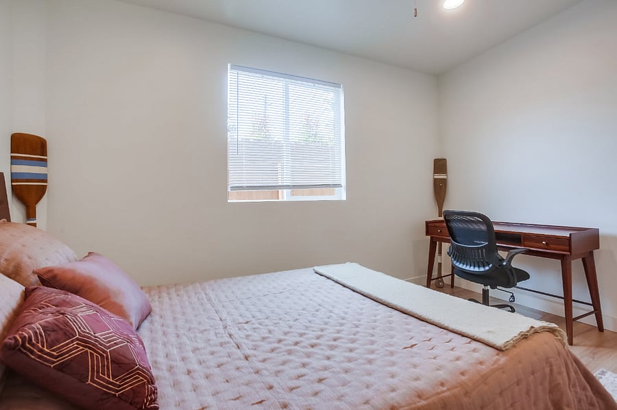 Furnished Finder property 701030_1 photo 9