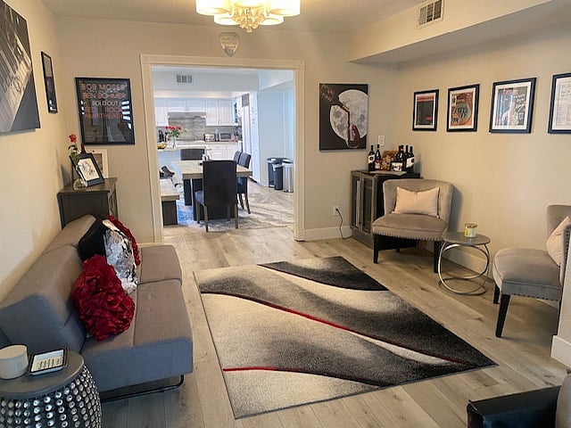 Furnished Finder property 701036_1 photo 13