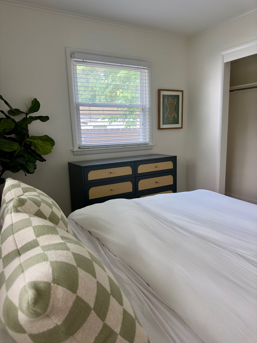 Furnished Finder property 701061_1 photo 13