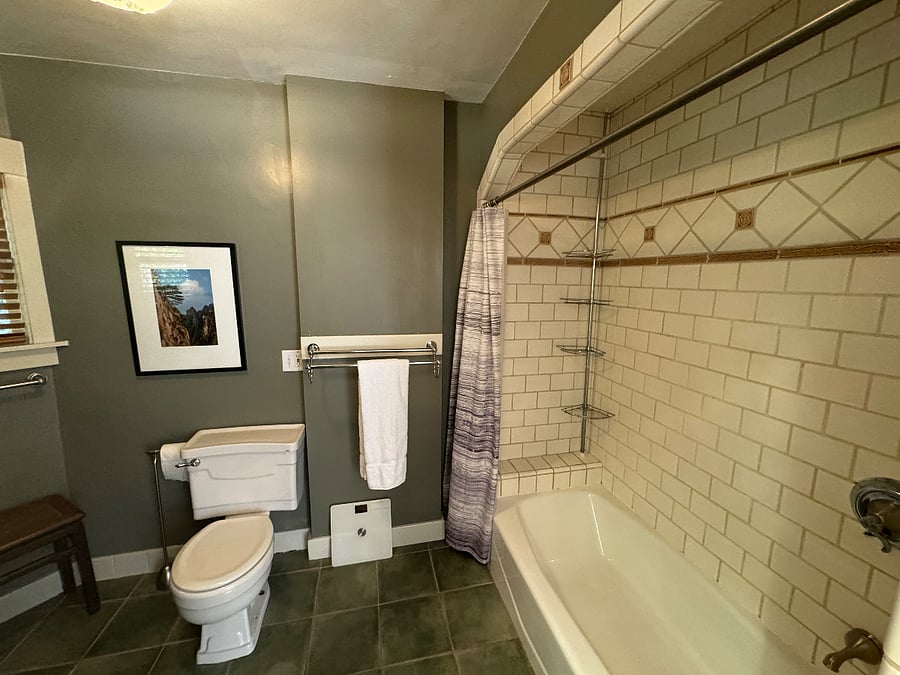 Furnished Finder property 701072_1 photo 5