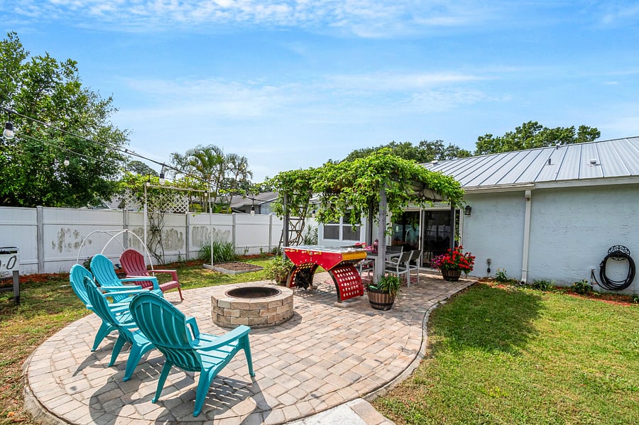 Furnished Finder property 701108_1 photo 30