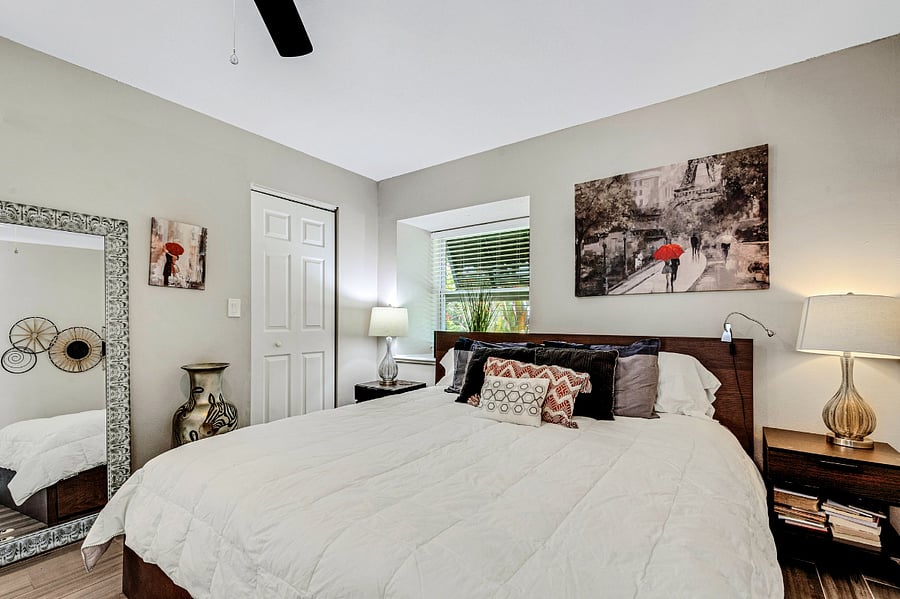 Furnished Finder property 701108_1 photo 18
