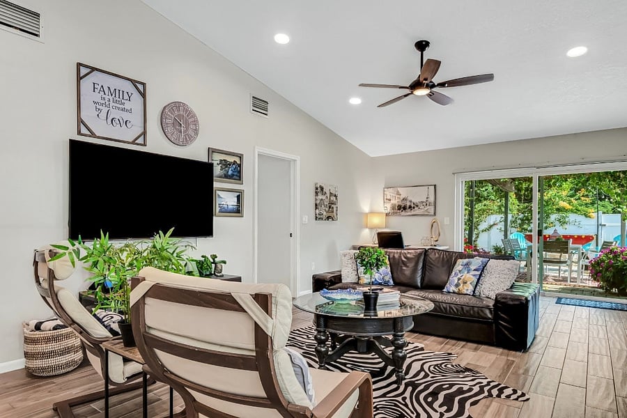 Furnished Finder property 701108_1 photo 28