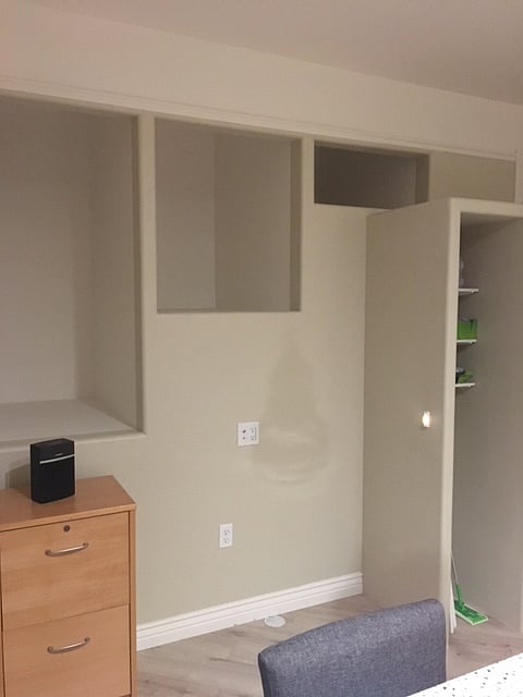 Long term storage pockets above staircase for larger items you might want to bring. Utility and coat closet to the right. 