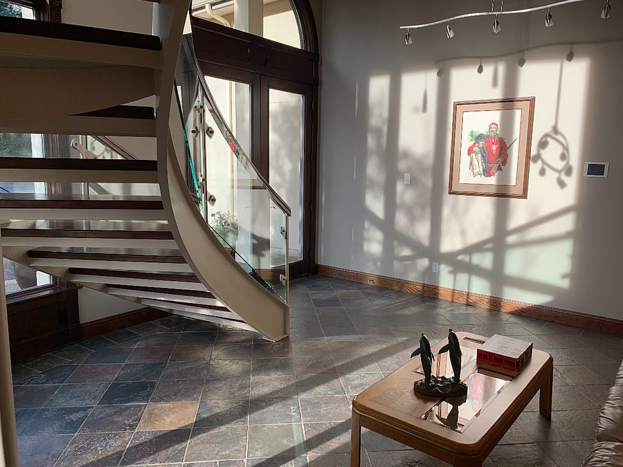 Entry staircase to the second floor 