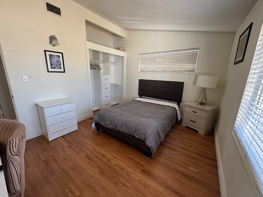 Furnished Finder property 701239_1 photo 6