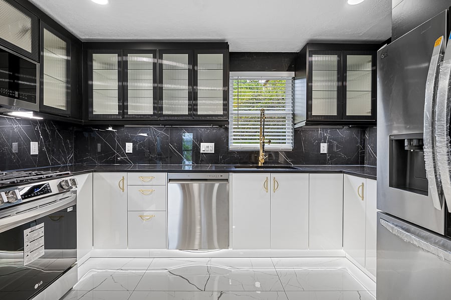 Furnished Finder property 701252_4 photo 13