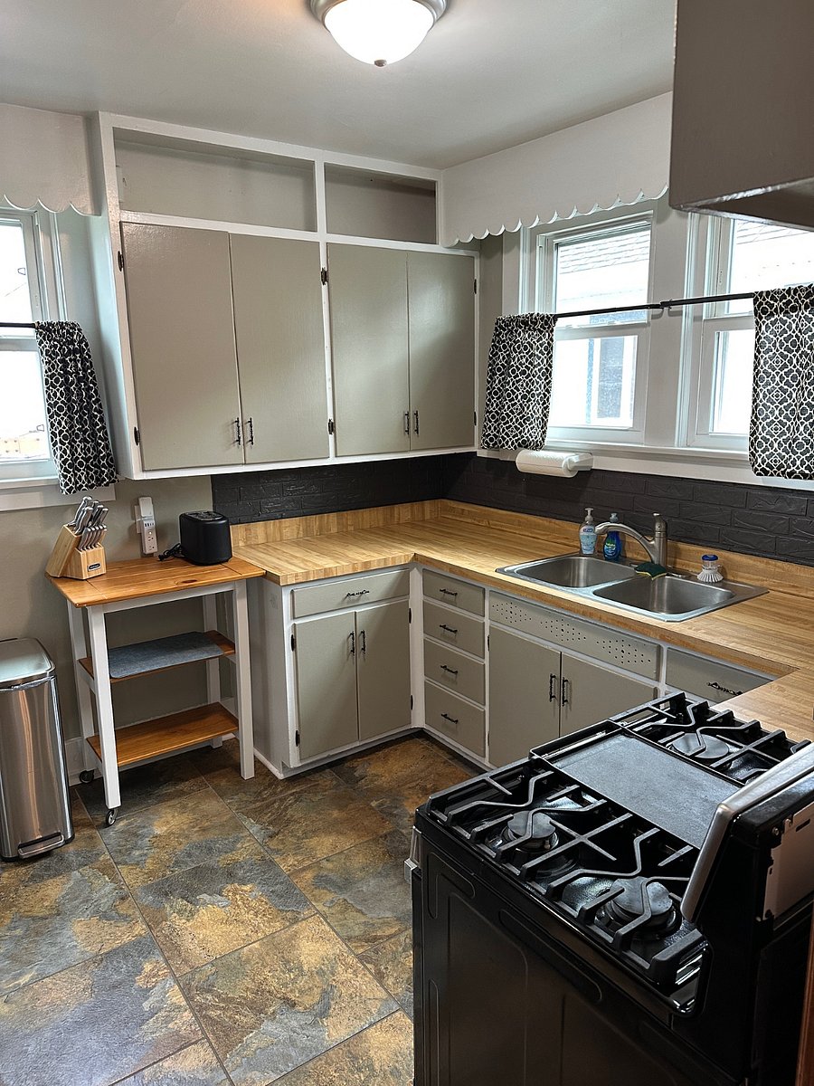 Furnished Finder property 701258_1 photo 6