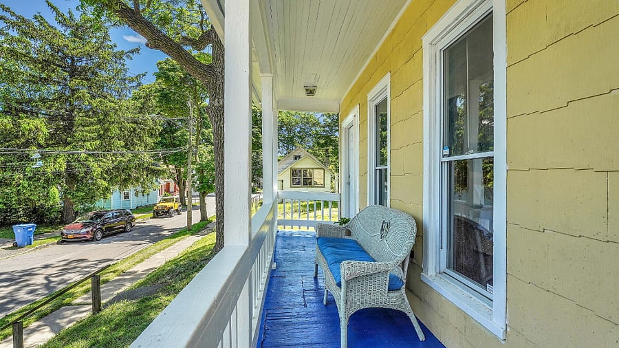 Enjoy Your Morning Tea/Coffee On The Cozy Porch, Perfect For A Peaceful Start To Your Day.