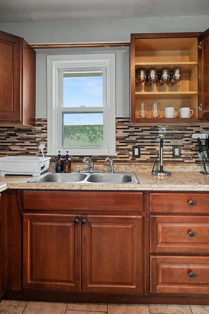 Furnished Finder property 701271_2 photo 15