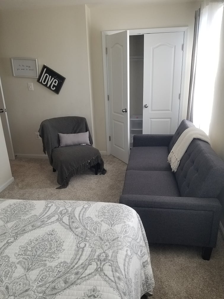Furnished Finder property 701275_1 photo 2