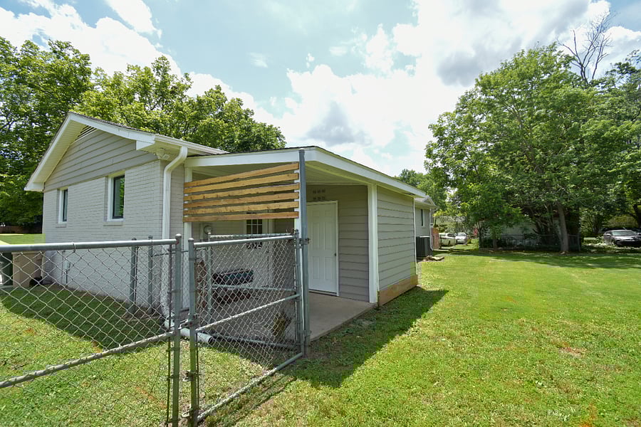 Gate to yard