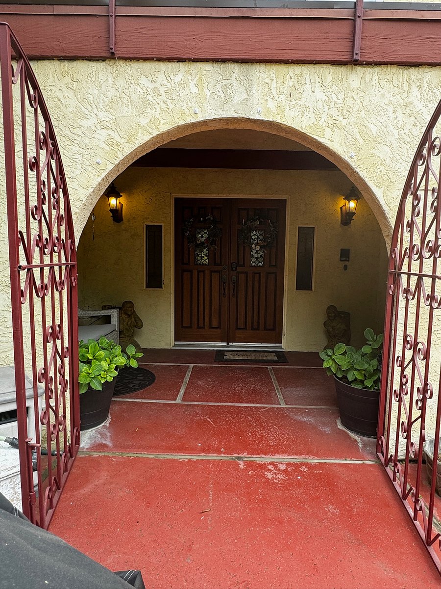 Furnished Finder property 701399_1 photo 3