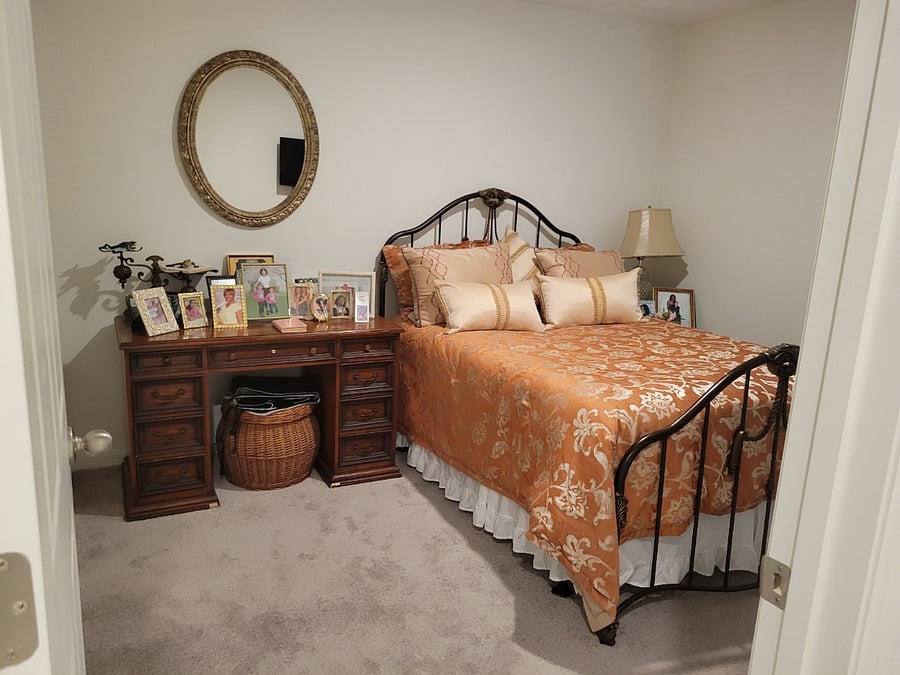 Travelers room